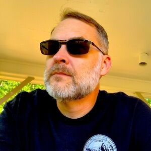 Meet your Posher, Marc